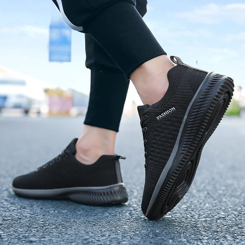 Men Running Sneakers Lightweight Athletic Shoes Classical Mesh Breathable Lace-up Outdoor Walking Shoes Male Tennis Shoes