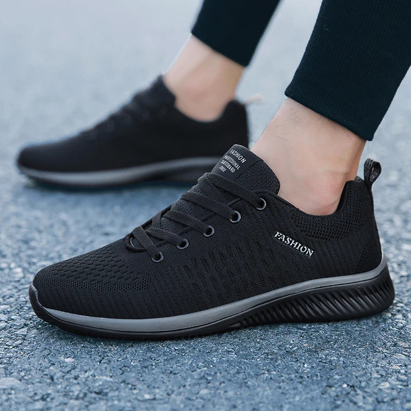 Men Running Sneakers Lightweight Athletic Shoes Classical Mesh Breathable Lace-up Outdoor Walking Shoes Male Tennis Shoes